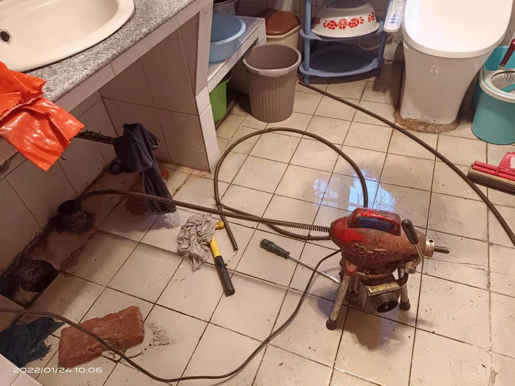 紫云疏通厨房下水道，地漏疏通