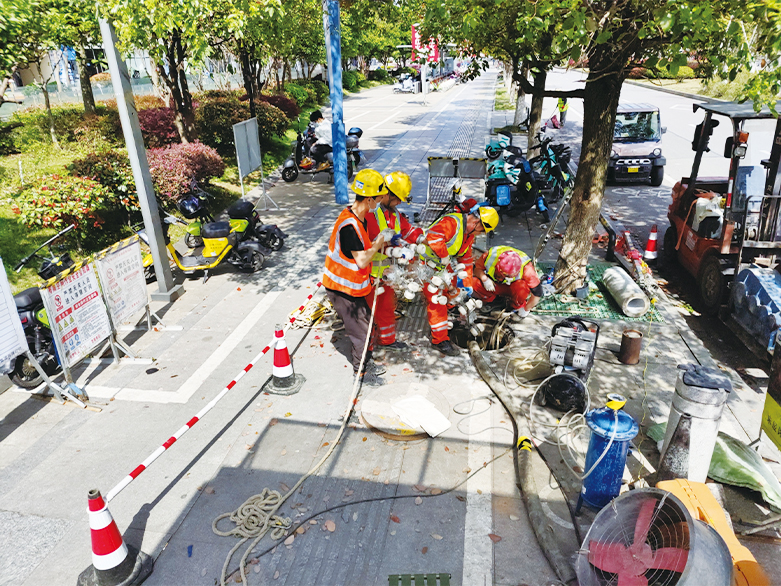  紫云UV-CIPP紫外光固化修复