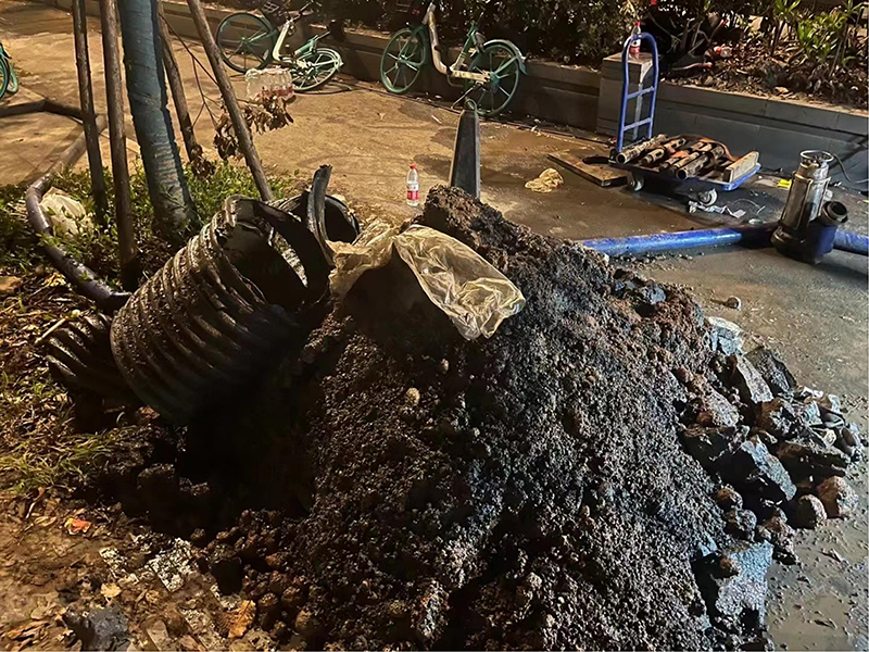 紫云本地下水道疏通师傅，不通不收费【距您500米】